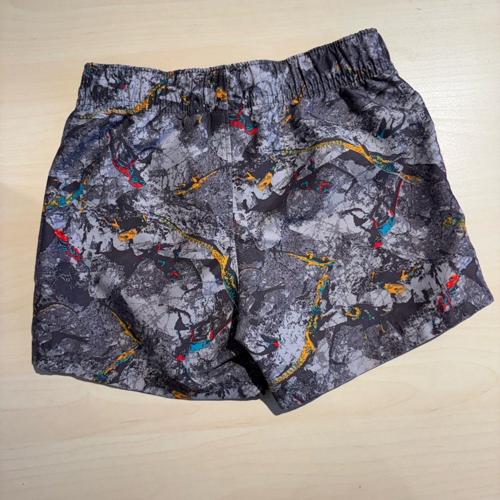 3T North Face shorts / swim trunks. Wind and water resistant.